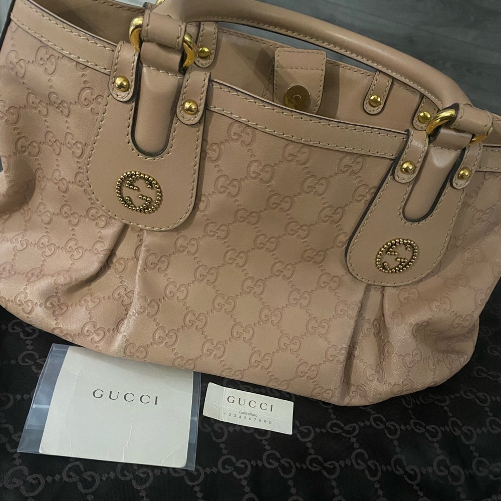 Gucci